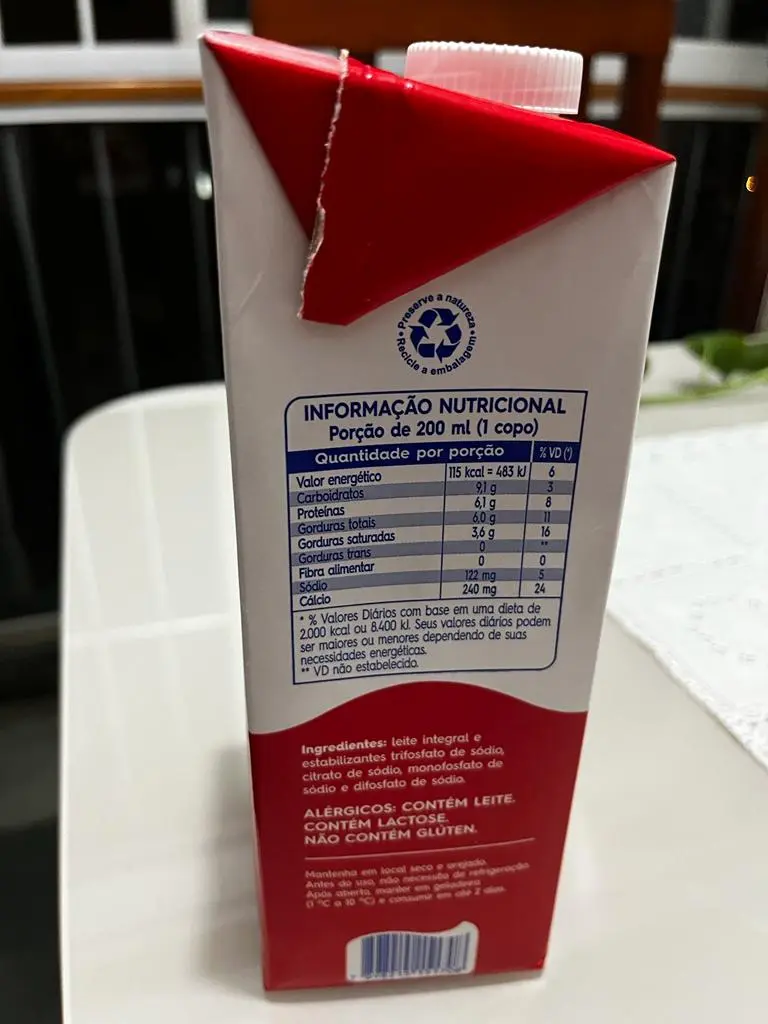 A embalagem de leite contém informação  nutricional para quem quer desenvolver um estilo de vida saudável na alimentação