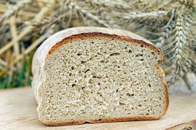 Pão é fonte de carboidratos.