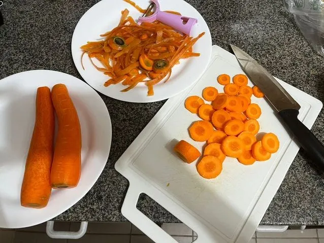 A cenoura é um ótimo leguma para ser usado em receitas para congelar marmitas.